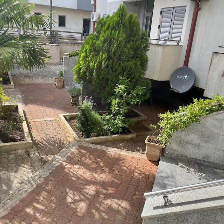 Apartments Zevs Budva Exterior foto